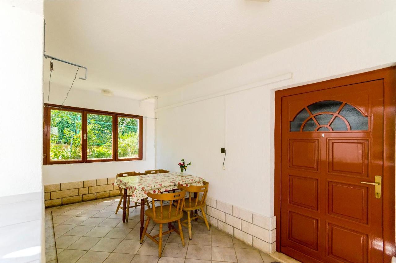 Apartments Marijana Трогир Екстериор снимка