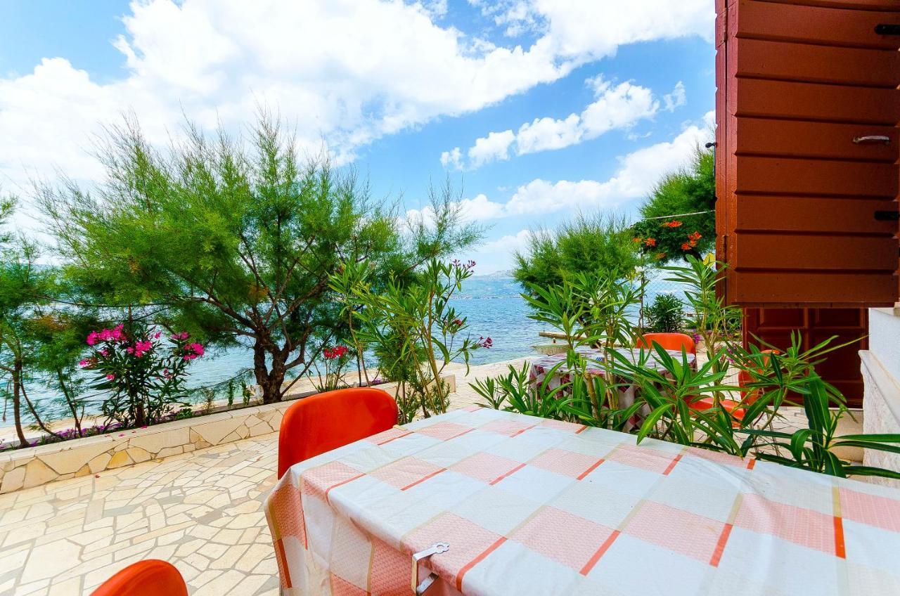 Apartments Marijana Трогир Екстериор снимка