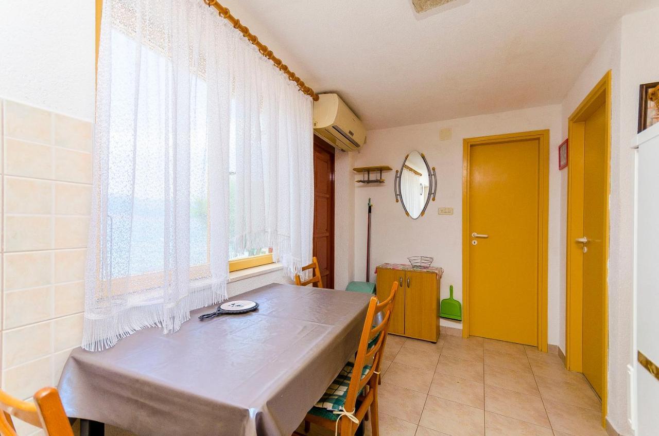Apartments Marijana Трогир Екстериор снимка