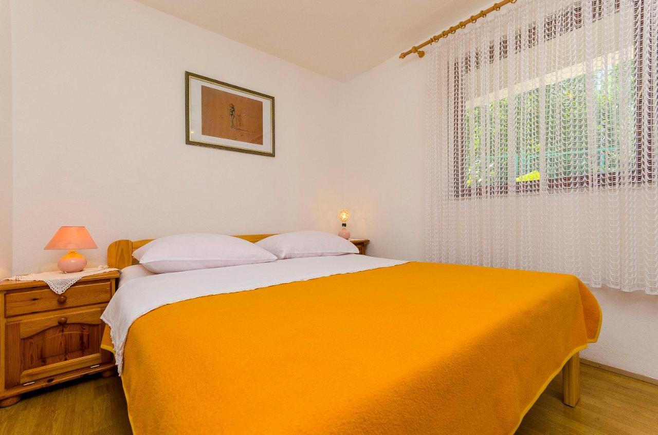Apartments Marijana Трогир Екстериор снимка
